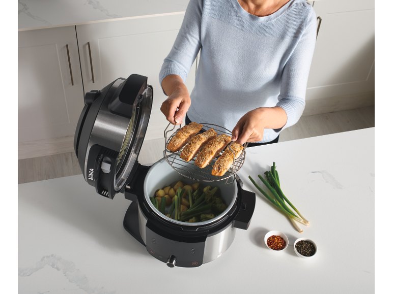 Ninja Foodi 11-in-1 SmartLid Multikocher (OL550EU) – Deal auf dealbunny.ch
